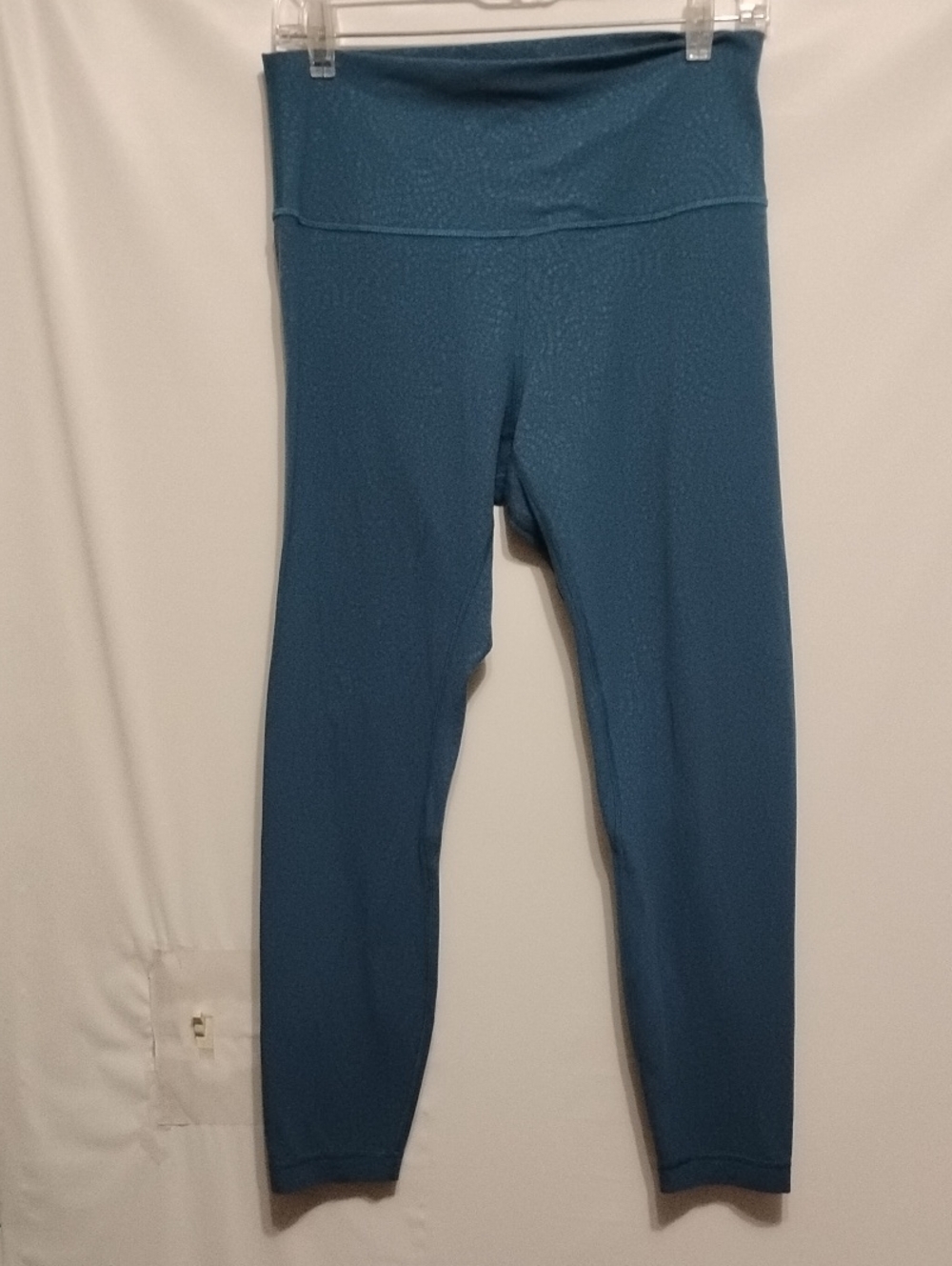 lululemon Train HR Crop athletica Crunch Teal Lagoon Women's 8 Leggings